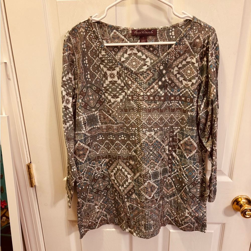 Women's Geometric Print Top - Brown and Gray